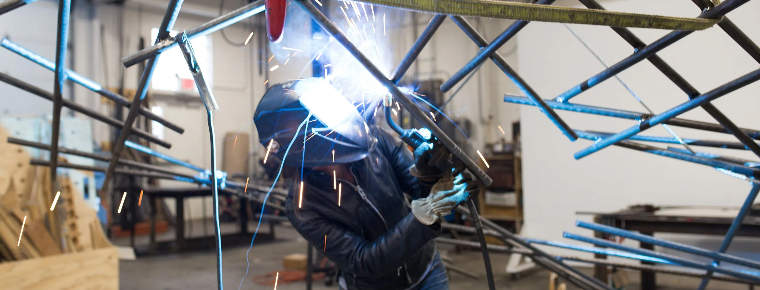 Sculpture Space resident artist working on monumental welded sculpture
